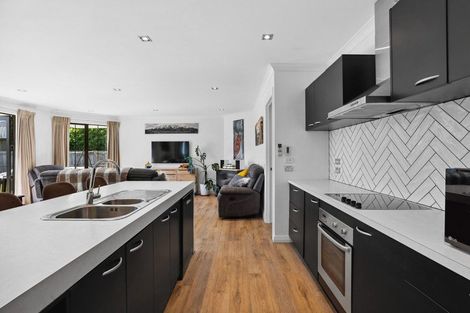 Photo of property in 32 Hope Avenue, Lake Hayes, Queenstown, 9304