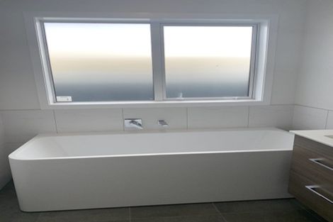 Photo of property in 35 Karearea Avenue, Kenepuru, Porirua, 5022