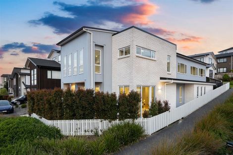 Photo of property in 10 Turutu Place, Long Bay, Auckland, 0630