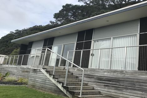 Photo of property in 5a Waiwera Place, Merrilands, New Plymouth, 4312