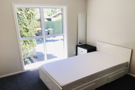 Photo of property in 252 Avonhead Road, Avonhead, Christchurch, 8042