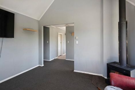 Photo of property in 22 Neil Road, Fairy Springs, Rotorua, 3015