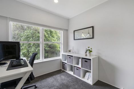 Photo of property in 1/13 Wykeham Place, Glenfield, Auckland, 0629