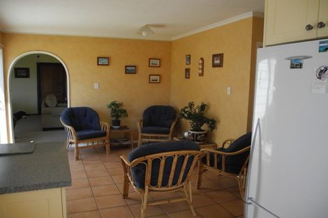 Photo of property in 128 Maytown Road, Waimate, 7978