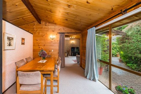 Photo of property in 9 Kohekohe Road, Waikanae, 5036