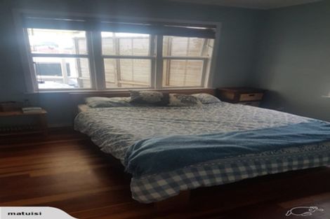 Photo of property in 785 Te Atatu Road, Te Atatu Peninsula, Auckland, 0610