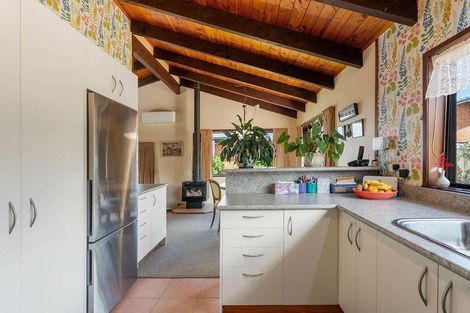 Photo of property in 5 Marina View Drive, West Harbour, Auckland, 0618