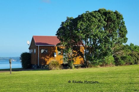 Photo of property in 986 Tinopai Road, Tinopai, Matakohe, 0593