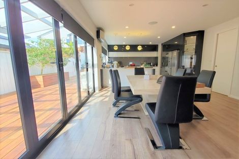 Photo of property in 6 Veneta Close, Flat Bush, Auckland, 2019