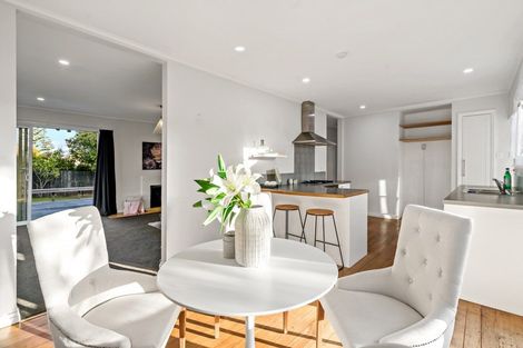 Photo of property in 76 Queenstown Road, Onehunga, Auckland, 1061