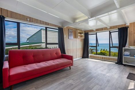 Photo of property in 20 Leslie Road, Cable Bay, 0420