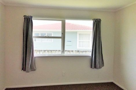 Photo of property in 103a Chichester Drive, Rosehill, Papakura, 2113