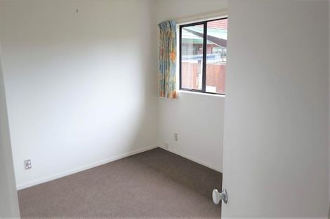 Photo of property in 2/101 Pohutukawa Street, Woburn, Lower Hutt, 5011