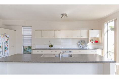 Photo of property in 33 Fingal Way, Gulf Harbour, Whangaparaoa, 0930