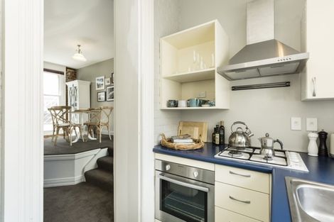 Photo of property in 10/33 Dowling Street, Dunedin Central, Dunedin, 9016