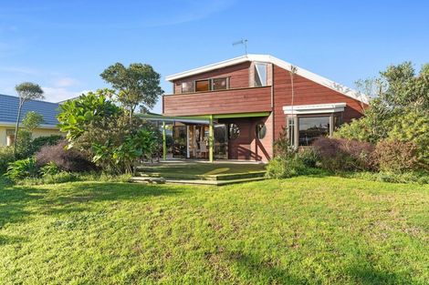 Photo of property in 23 Barrett Drive, Waikanae Beach, Waikanae, 5036