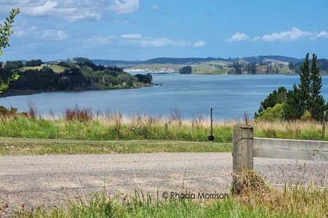 Photo of property in 208 Petley Road, Paparoa, 0571