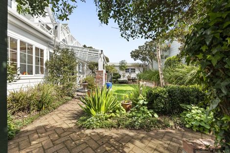 Photo of property in 3 Richmond Street, Fitzroy, New Plymouth, 4312