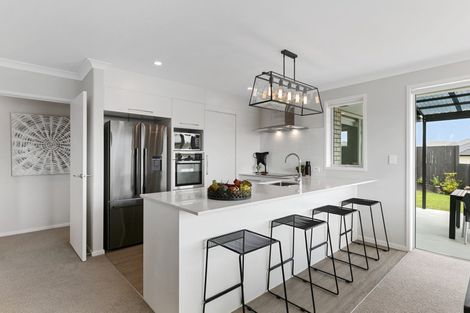 Photo of property in 2 Amelia Way, Pyes Pa, Tauranga, 3112