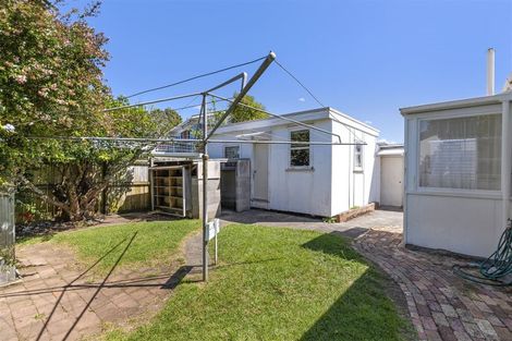 Photo of property in 42 Takutai Avenue, Half Moon Bay, Auckland, 2012