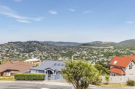 Photo of property in 30 Satara Crescent, Khandallah, Wellington, 6035