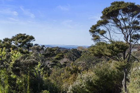 Photo of property in 1119b Whangaparaoa Road, Tindalls Beach, Whangaparaoa, 0930