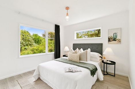 Photo of property in 72c Black Rock Road, Newlands, Wellington, 6037