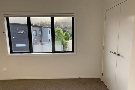 Photo of property in 5/9 Surrey Street, Tawa, Wellington, 5028