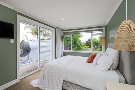 Photo of property in 27 Hammond Road, Taradale, Napier, 4112