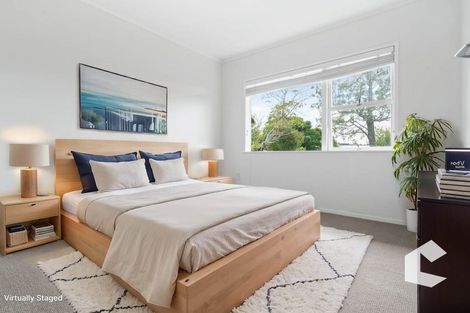 Photo of property in 46 Woodstock Road, Forrest Hill, Auckland, 0620