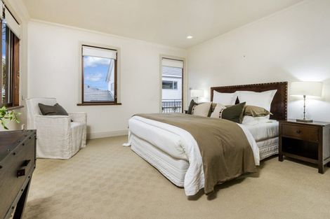 Photo of property in 3a Holiday Road, Milford, Auckland, 0620