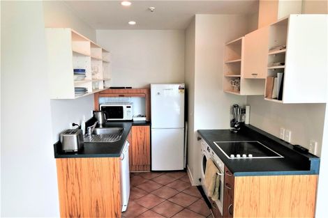 Photo of property in Terrace Tower Apartments, 10e/126 The Terrace, Wellington Central, Wellington, 6011