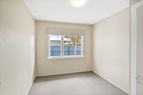 Photo of property in 19 Beatrice Place, Avonhead, Christchurch, 8042