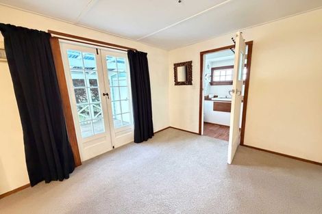 Photo of property in 32 Renwick Place, Nelson South, Nelson, 7010