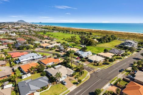 Photo of property in 12 Sandhurst Drive, Papamoa Beach, Papamoa, 3118