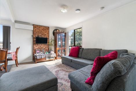 Photo of property in 1/39 Taitimu Drive, Weymouth, Auckland, 2103