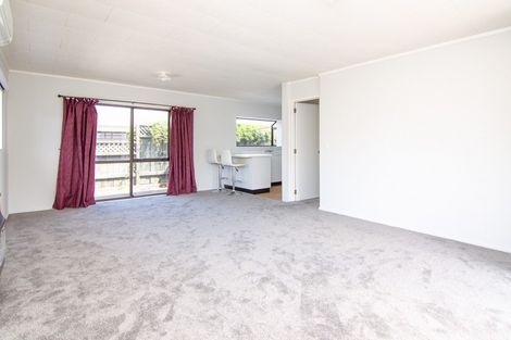 Photo of property in 15 Hanmer Place, Highbury, Palmerston North, 4412