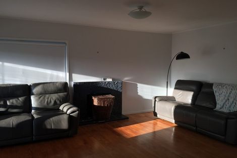 Photo of property in 71 Vandeleur Avenue, Birkdale, Auckland, 0626