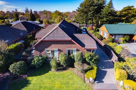 Photo of property in 1/5 Cottesmore Close, Burnside, Christchurch, 8053