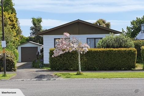 Photo of property in 37 Oriwa Crescent, Otaki, 5512