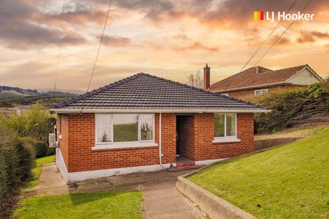 Photo of property in 12 Scotland Terrace, Green Island, Dunedin, 9018
