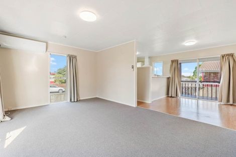 Photo of property in 27 Secretariat Place, Randwick Park, Auckland, 2105