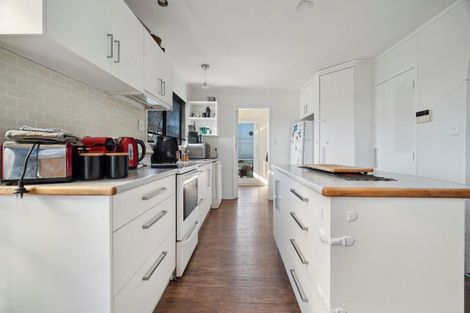 Photo of property in 17 Owhatiura Drive, Lynmore, Rotorua, 3010