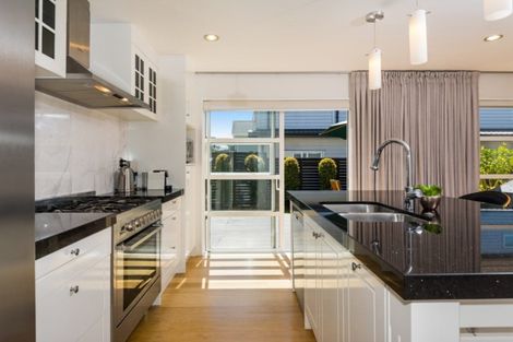 Photo of property in 15 Remuremu Street, Long Bay, Auckland, 0630