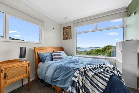 Photo of property in 2-3 Pine Tree Lane, Korokoro, Lower Hutt, 5012