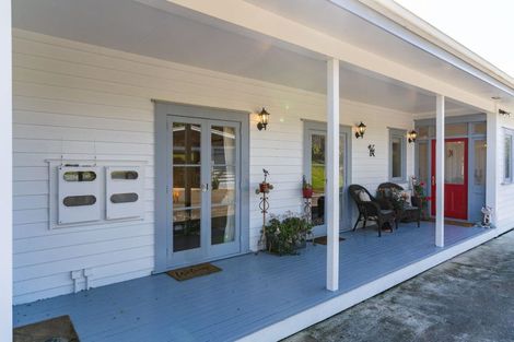 Photo of property in 956 Oneriri Road, Kaiwaka, 0573