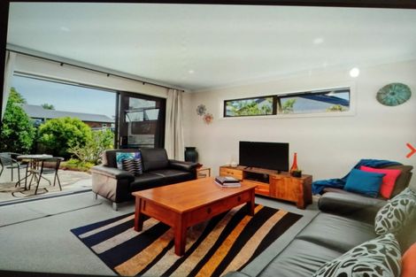 Photo of property in 4b Read Crescent, Clive, 4102