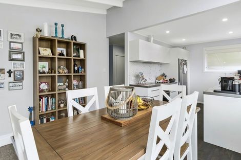 Photo of property in 25 Waikite Road, Welcome Bay, Tauranga, 3112