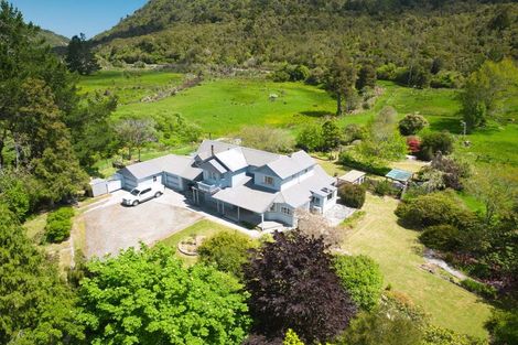 Photo of property in 19 Baty Place, Coal Creek, Greymouth, 7802