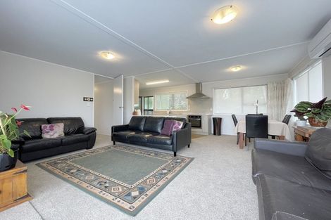 Photo of property in 1/3 Leith Way, Rothesay Bay, Auckland, 0630